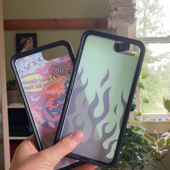 Two cases! - Picture 3 of 3